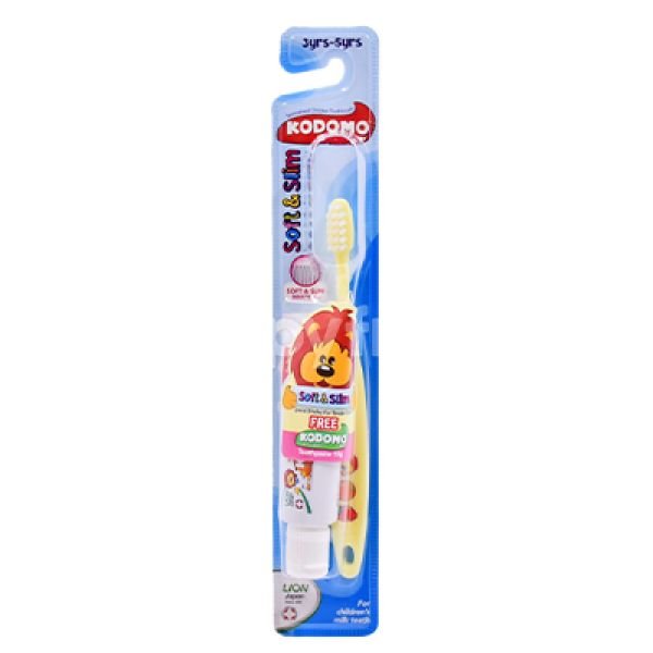 KODOMO TOOTHBRUSH (3Y-5Y) WITH 15G TOOTHPASTE (1 SET)